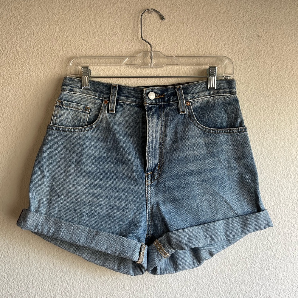 Urban Outfitters BDG High-Rise Mom Short Size 28
